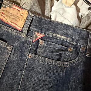Denim & Supply Ralph Lauren USA 🇺🇸 
Distressed slouch jeans 38x30